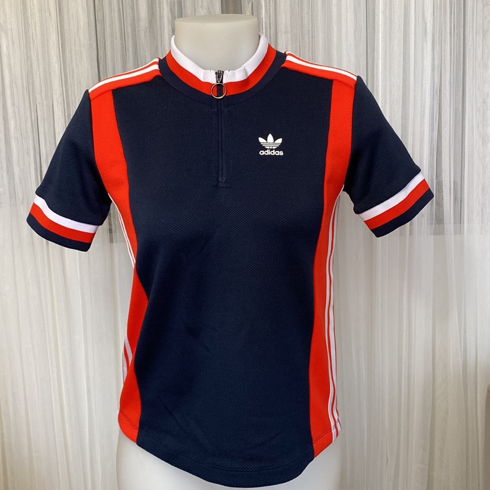 Adidas top